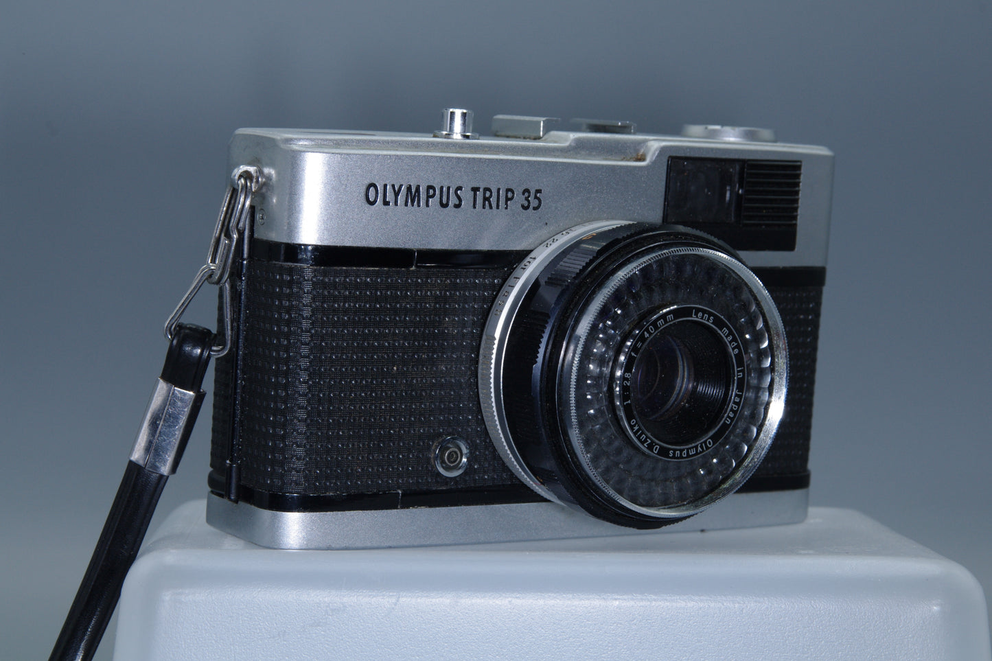 Olympus Trip 35mm Compact Camera with 40mm F/2.8 Lens  - Early Version
