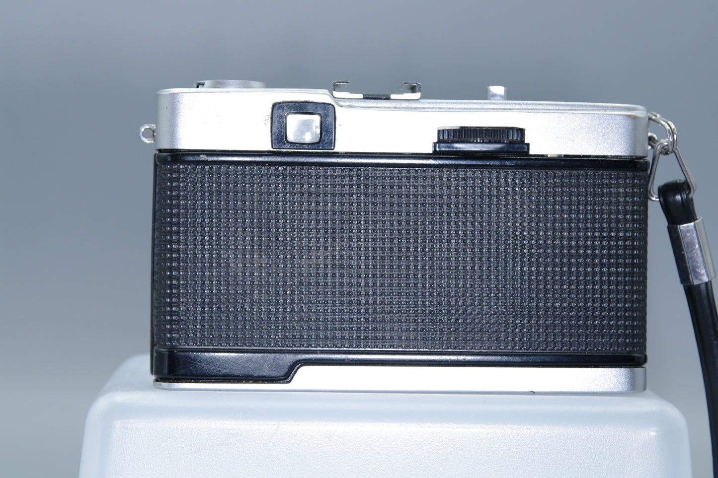 Olympus Trip 35mm Compact Camera with 40mm F/2.8 Lens  - Early Version