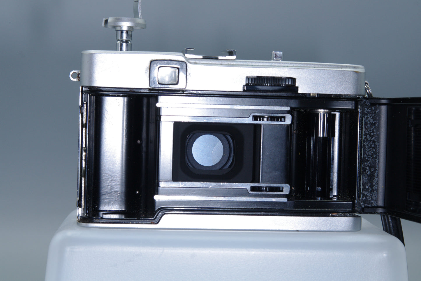 Olympus Trip 35mm Compact Camera with 40mm F/2.8 Lens  - Early Version