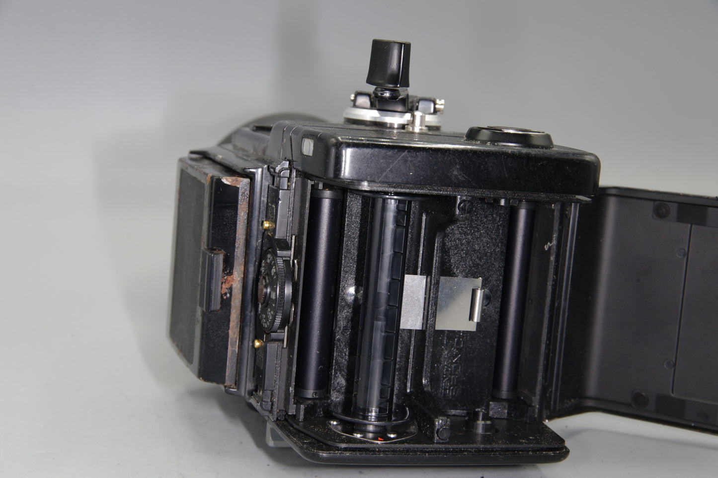 Zenza Bronica SQ-A Medium Format Camera with 80mm f/2.8 Lens 6×6 Format