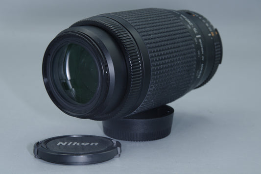 Nikon AF Nikkor 75-240mm F/4.5-5.6D Zoom Lens