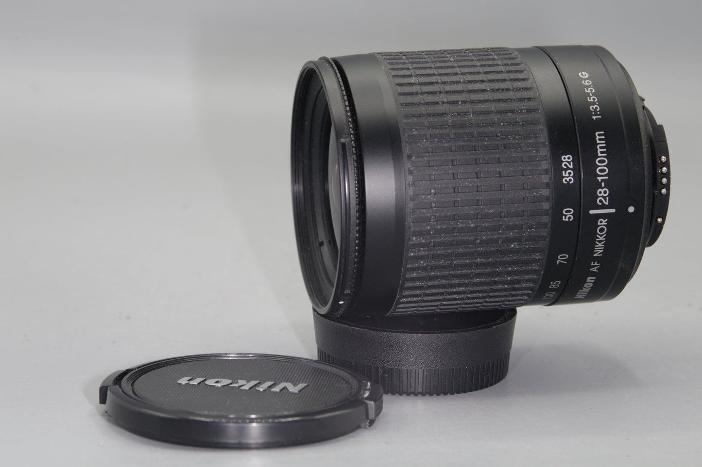 Nikon AF Nikkor 28-100mm F/3.5-5.6G