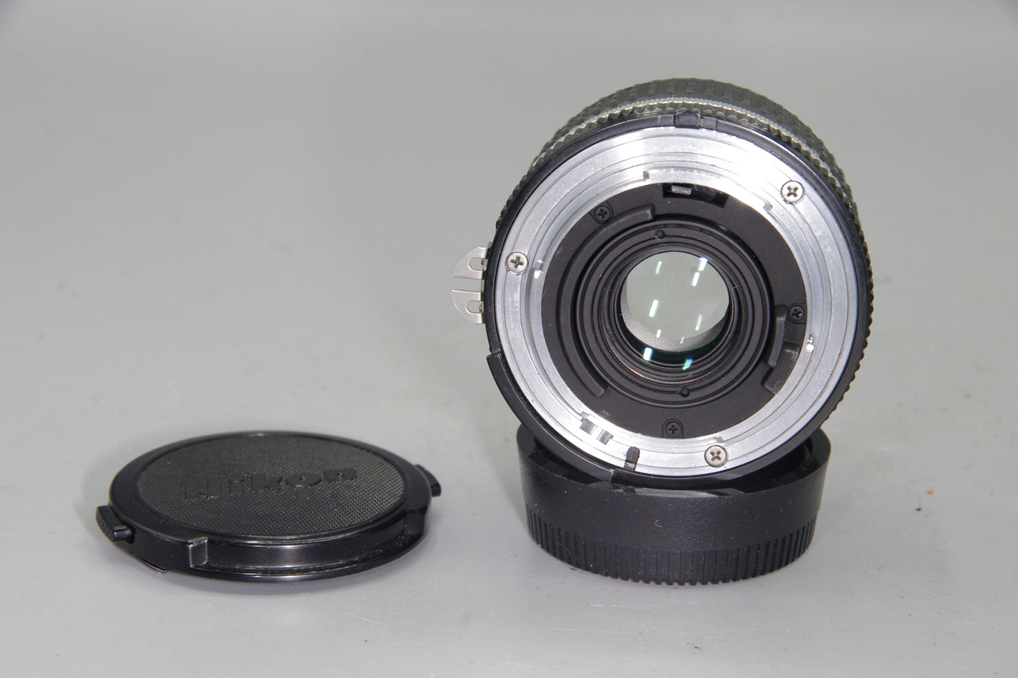 Nikon Nikkor 24mm f/2.8 AI-S Wide-Angle Lens – Front & Rear Caps Included