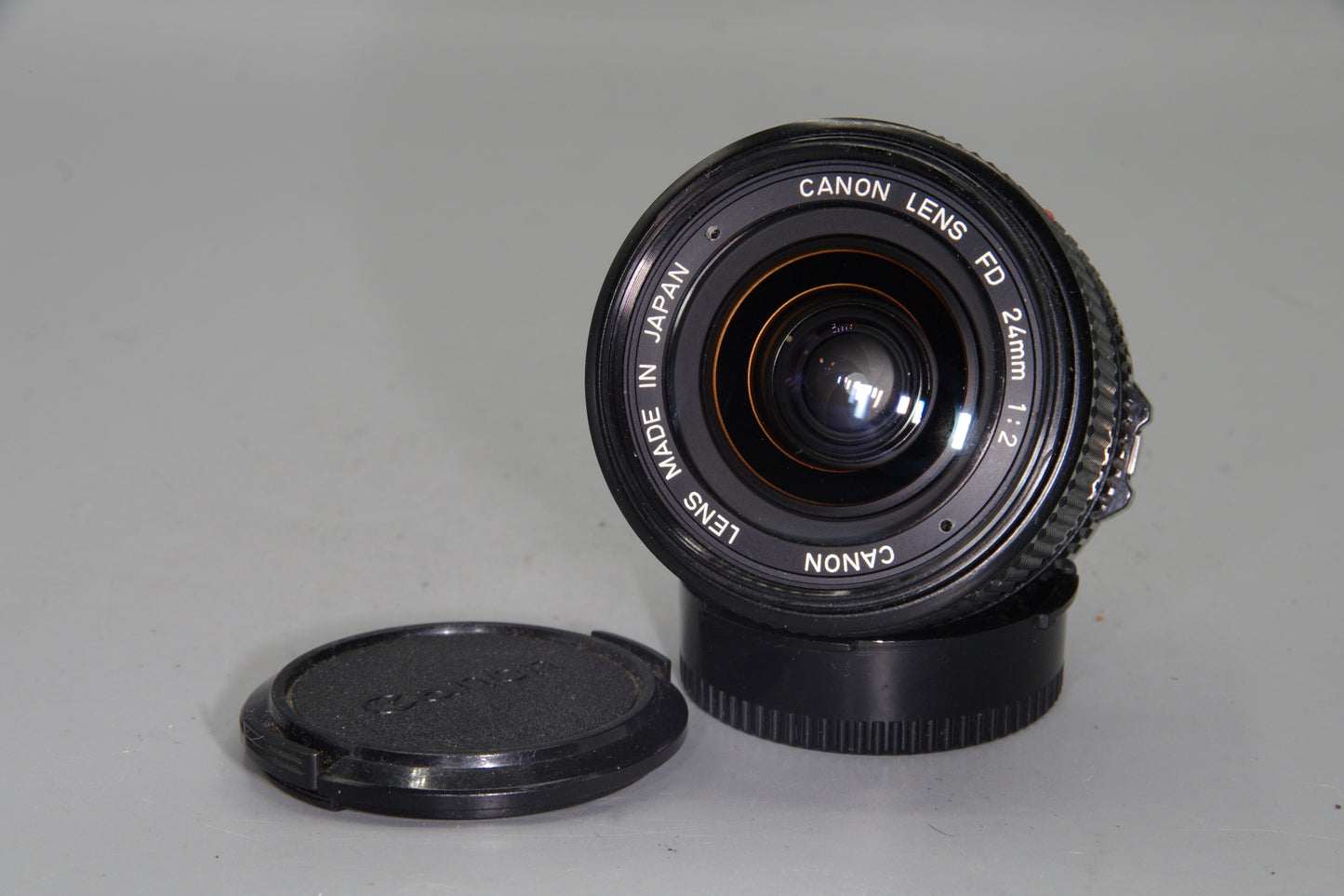 Canon FD 24mm f/2 Wide-Angle Lens – Excellent Condition with Caps