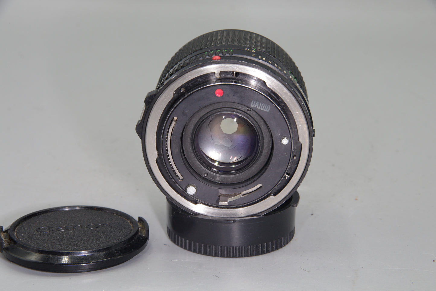 Canon FD 24mm f/2 Wide-Angle Lens – Excellent Condition with Caps