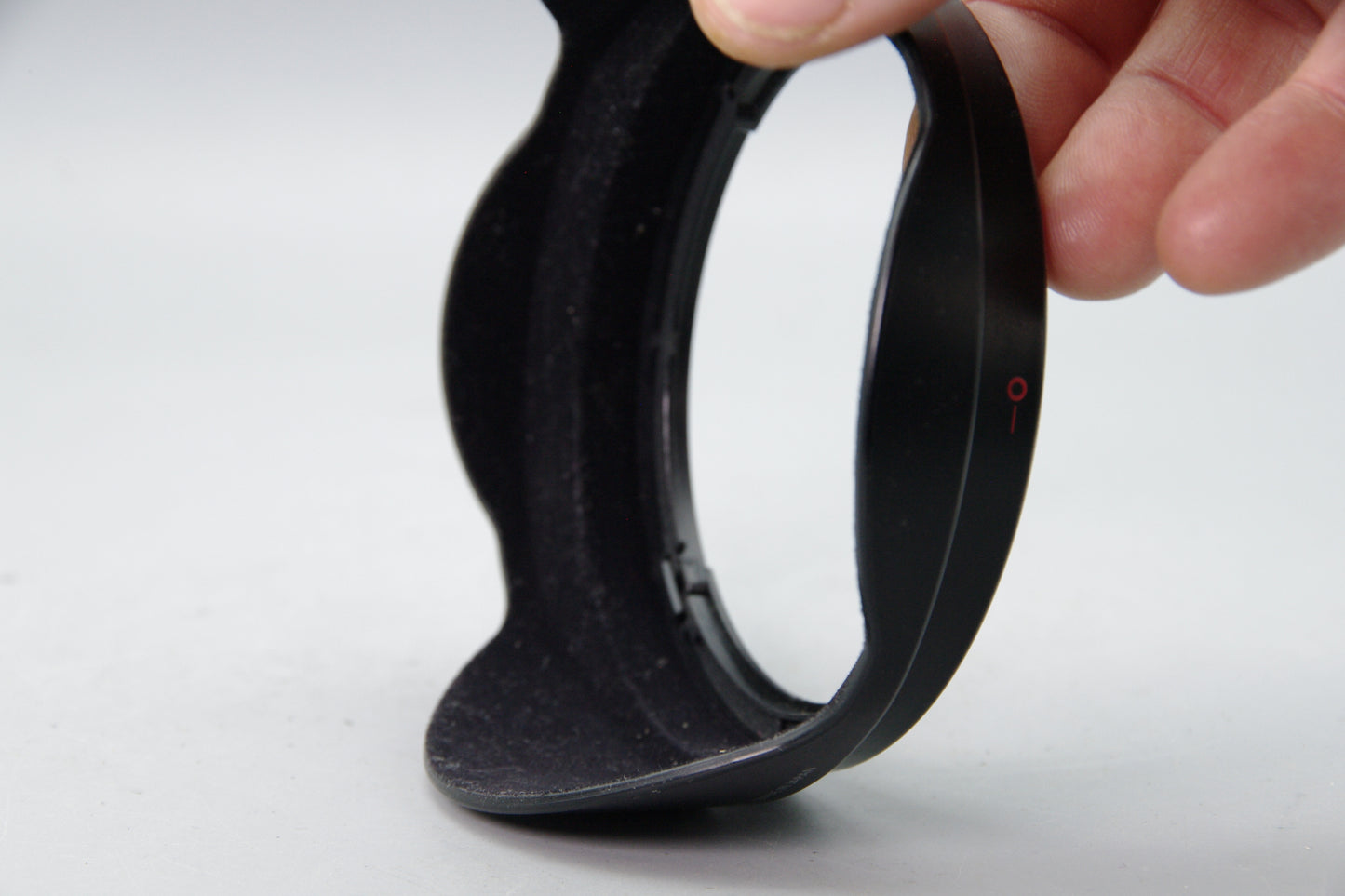 Canon EW‑83E Lens Hood – Genuine Canon – For EF 16–35mm L – Excellent