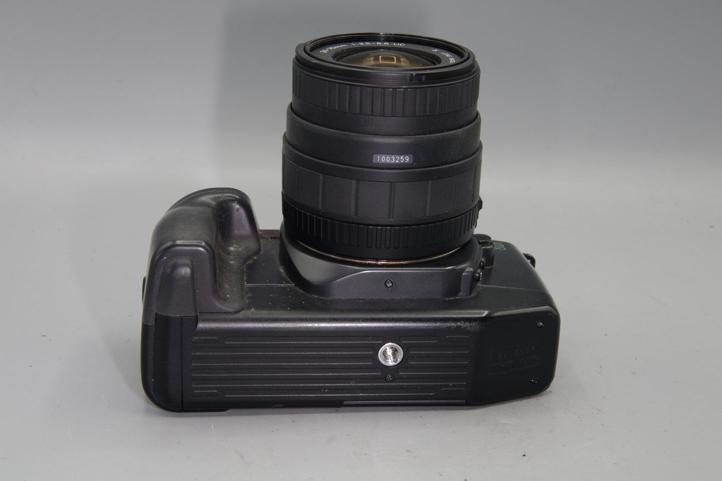 Canon EOS 600 35mm Film SLR + Sigma 24-70mm Lens - Tested and Working