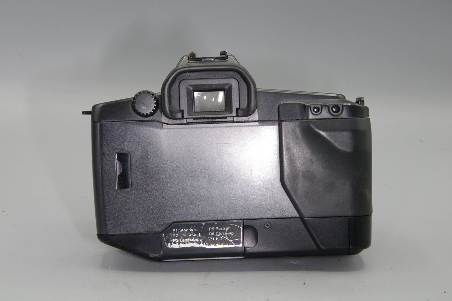 Canon EOS 600 35mm Film SLR + Sigma 24-70mm Lens - Tested and Working