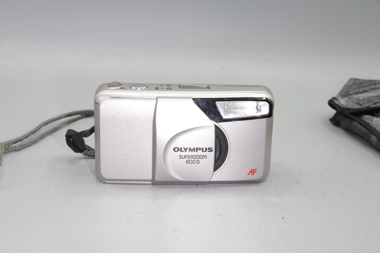 Olympus Superzoom 800S 35mm Compact Camera – Fully Working with Strap & Case