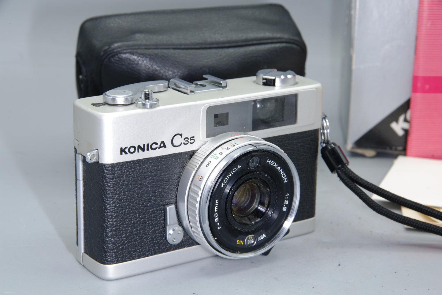 Konica C35 35mm Rangefinder Camera – Boxed, Excellent Condition with Case