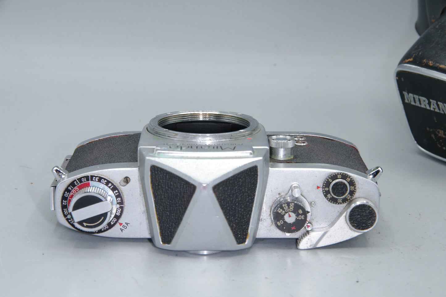 Miranda D 35mm SLR Camera with Case – For Repair, Shutter Speeds Slow