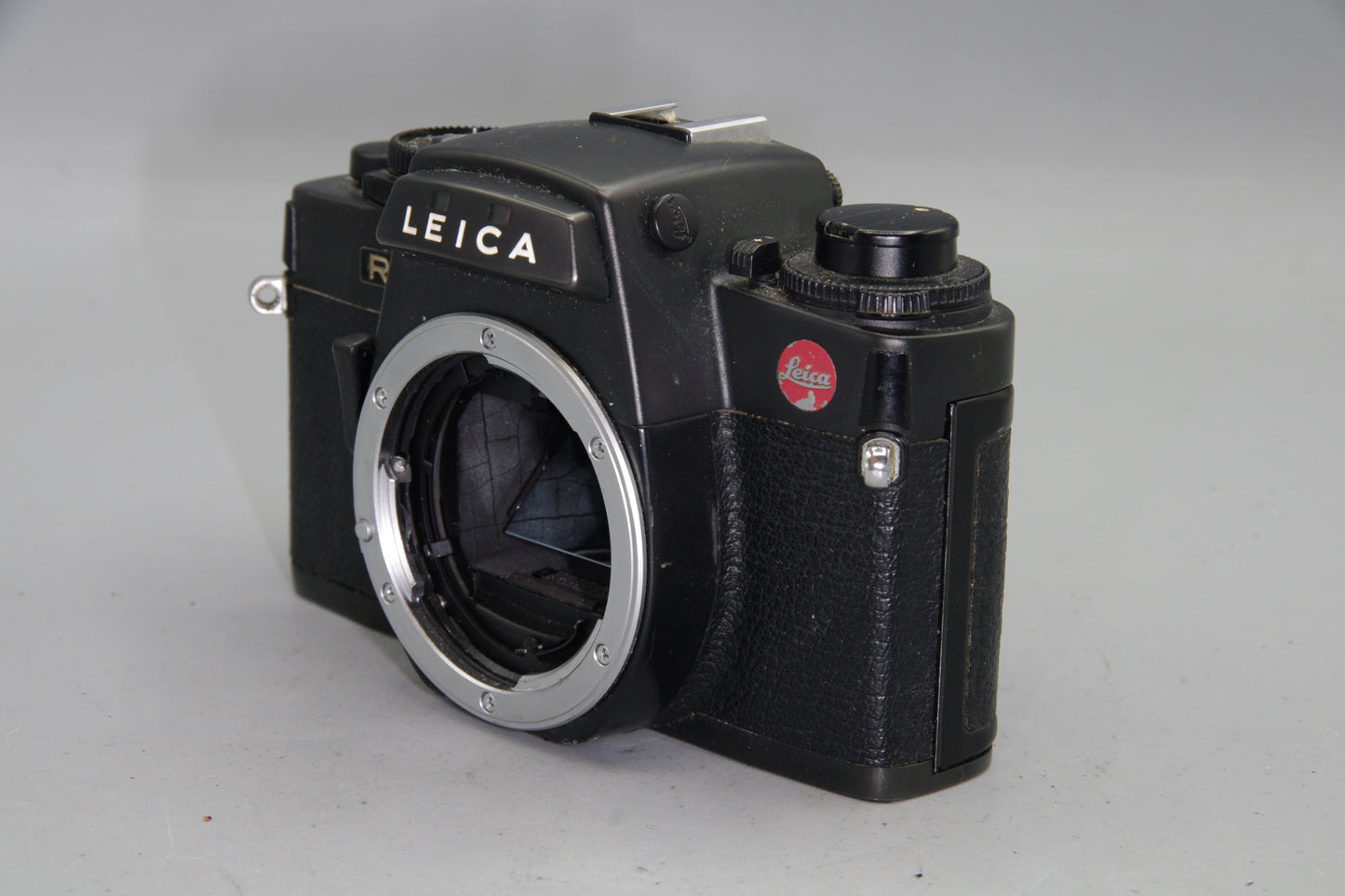 Leica R5 35mm SLR Film Camera Germany Manual Focus TTL Metering