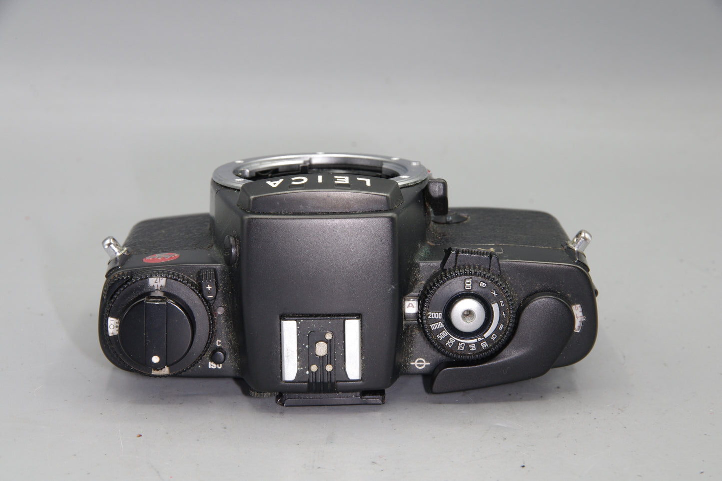 Leica R5 35mm SLR Film Camera Germany Manual Focus TTL Metering