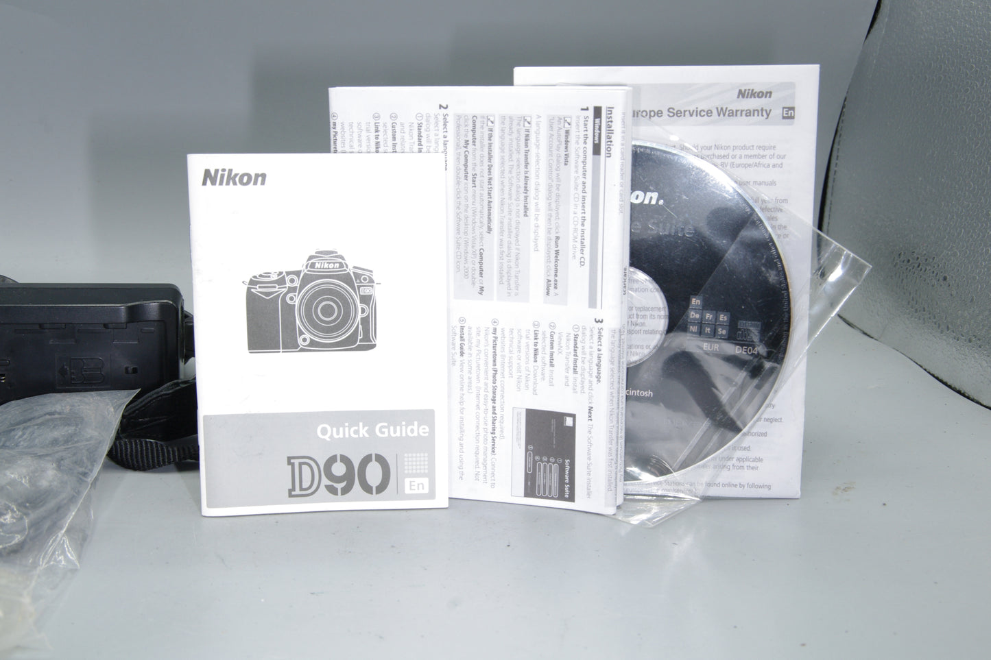 Nikon D90 12.3MP DSLR Camera + Battery + Charger  Low Shutter Count