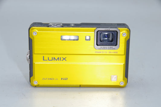 Panasonic Lumix DMC-FT2 Waterproof Shockproof 14MP Digital Camera 2010