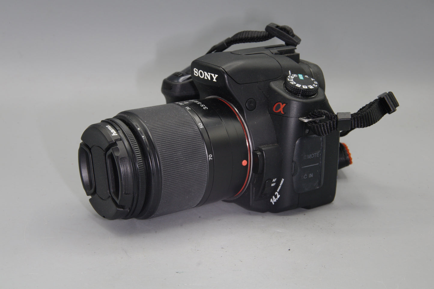 Sony Alpha A350 14.2MP DSLR with 18-70mm Lens - Excellent Conditon