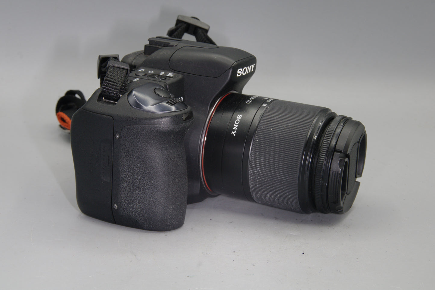 Sony Alpha A350 14.2MP DSLR with 18-70mm Lens - Excellent Conditon