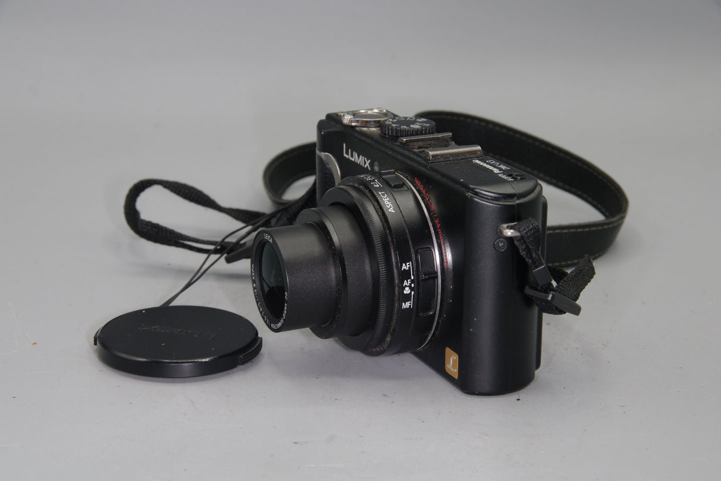 Panasonic Lumix DMC-LX3 Compact Camera 10MP f2.0–2.8 Leica Lens HD Video