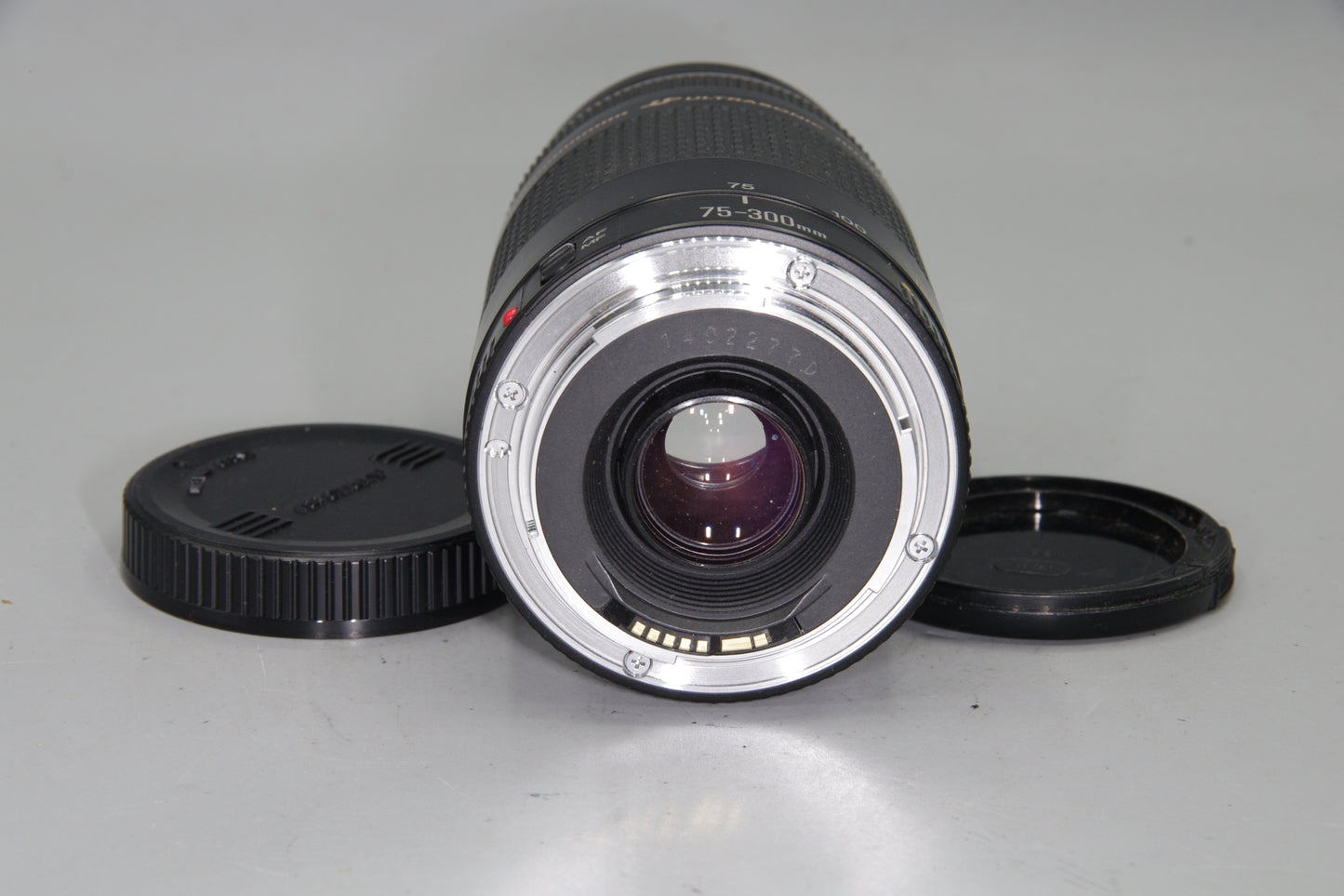 Canon 75-300mm F/4-5.6 II Ultrasonic USM EF Mount Zoom Lens - Excellent