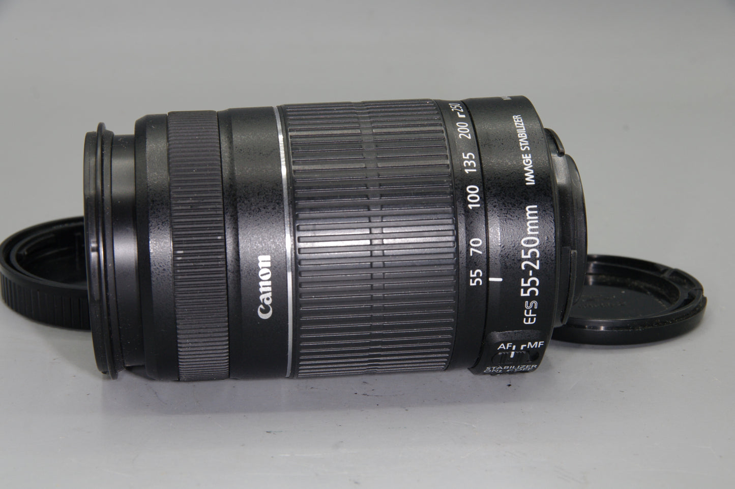 Canon EF-S 55–200mm f/4–5.6 IS Lens – APS-C Telephoto – Excellent Condition