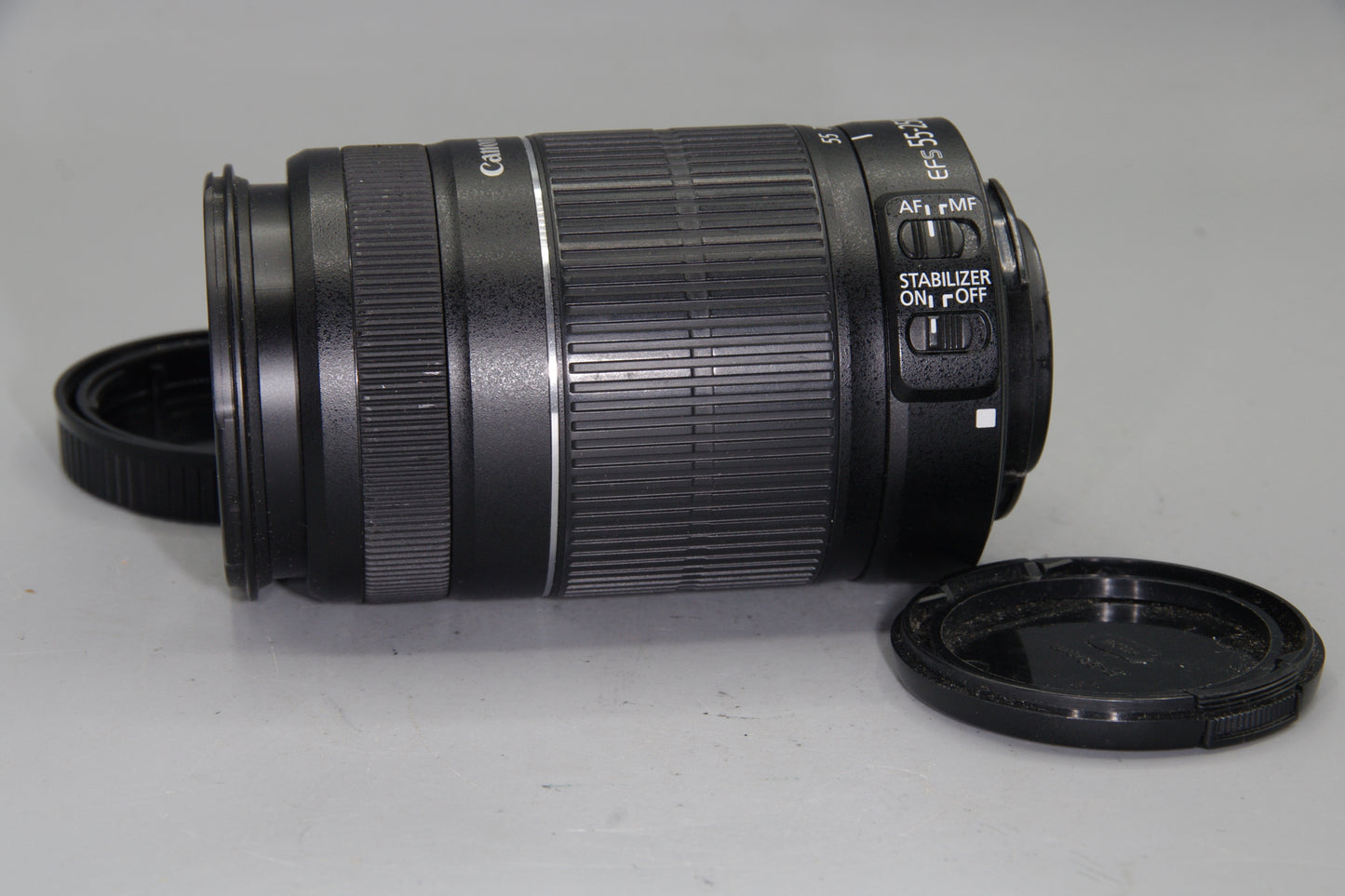 Canon EF-S 55–200mm f/4–5.6 IS Lens – APS-C Telephoto – Excellent Condition