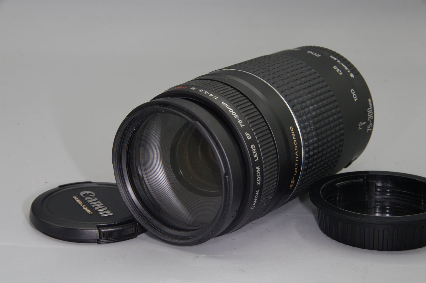 Canon EF 75–300mm f/4–5.6 III USM Lens – Telephoto Zoom – Excellent Condition