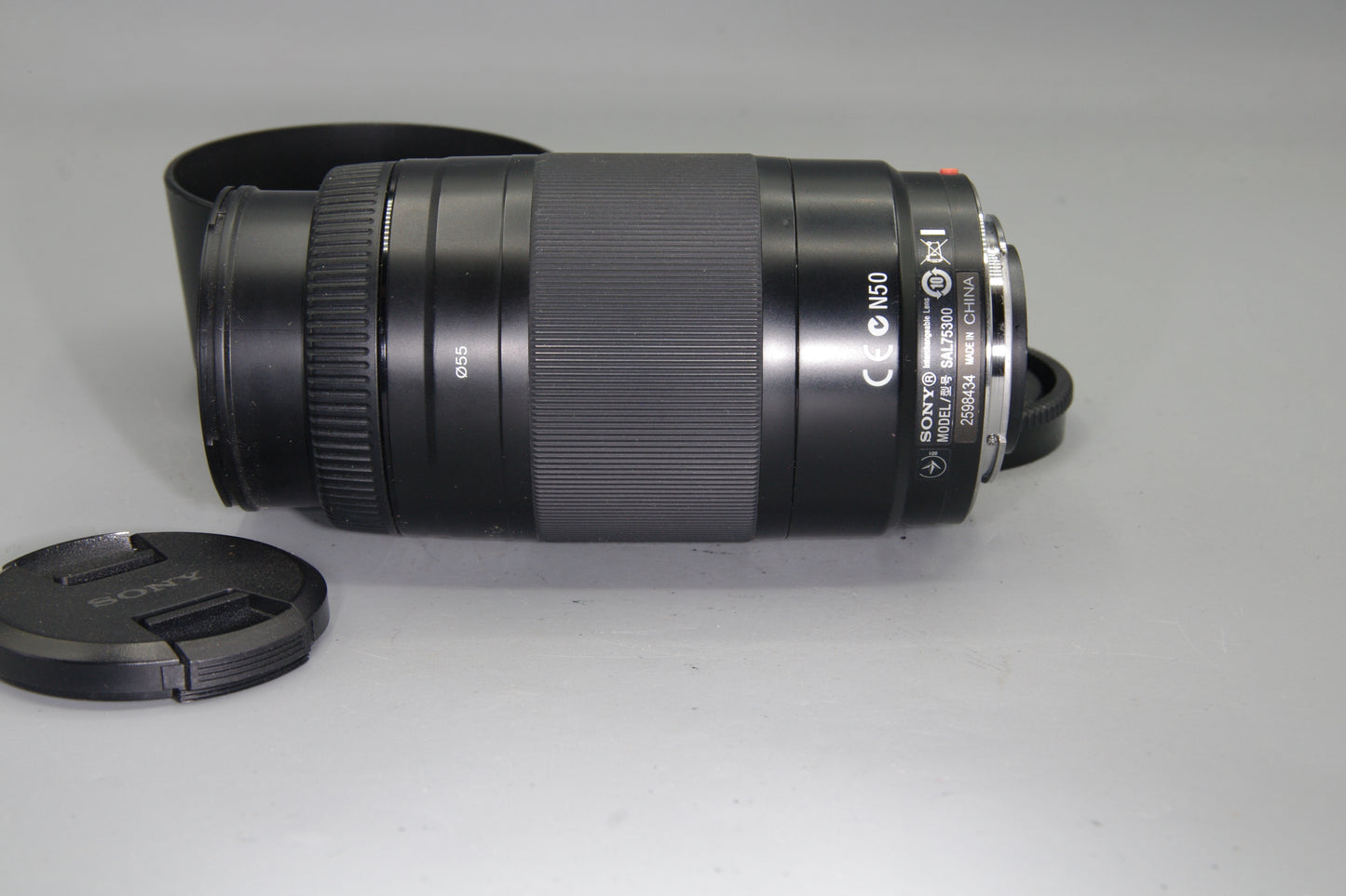 Sony AF 75–300mm f/4.5–5.6 Lens – A-Mount – Very Good Condition