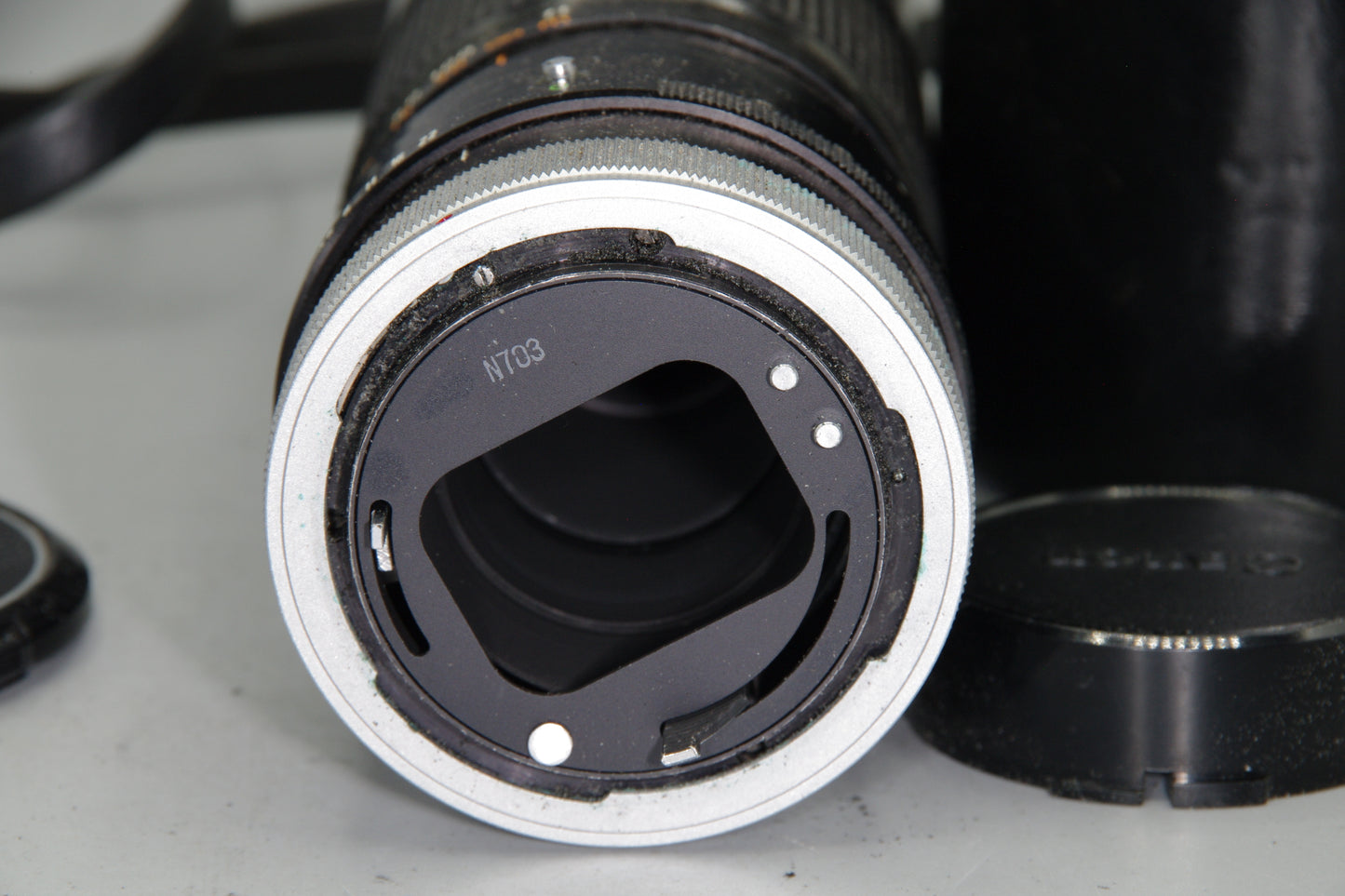 Canon FD 100–200mm f/5.6 S.C. Lens – Excellent Condition