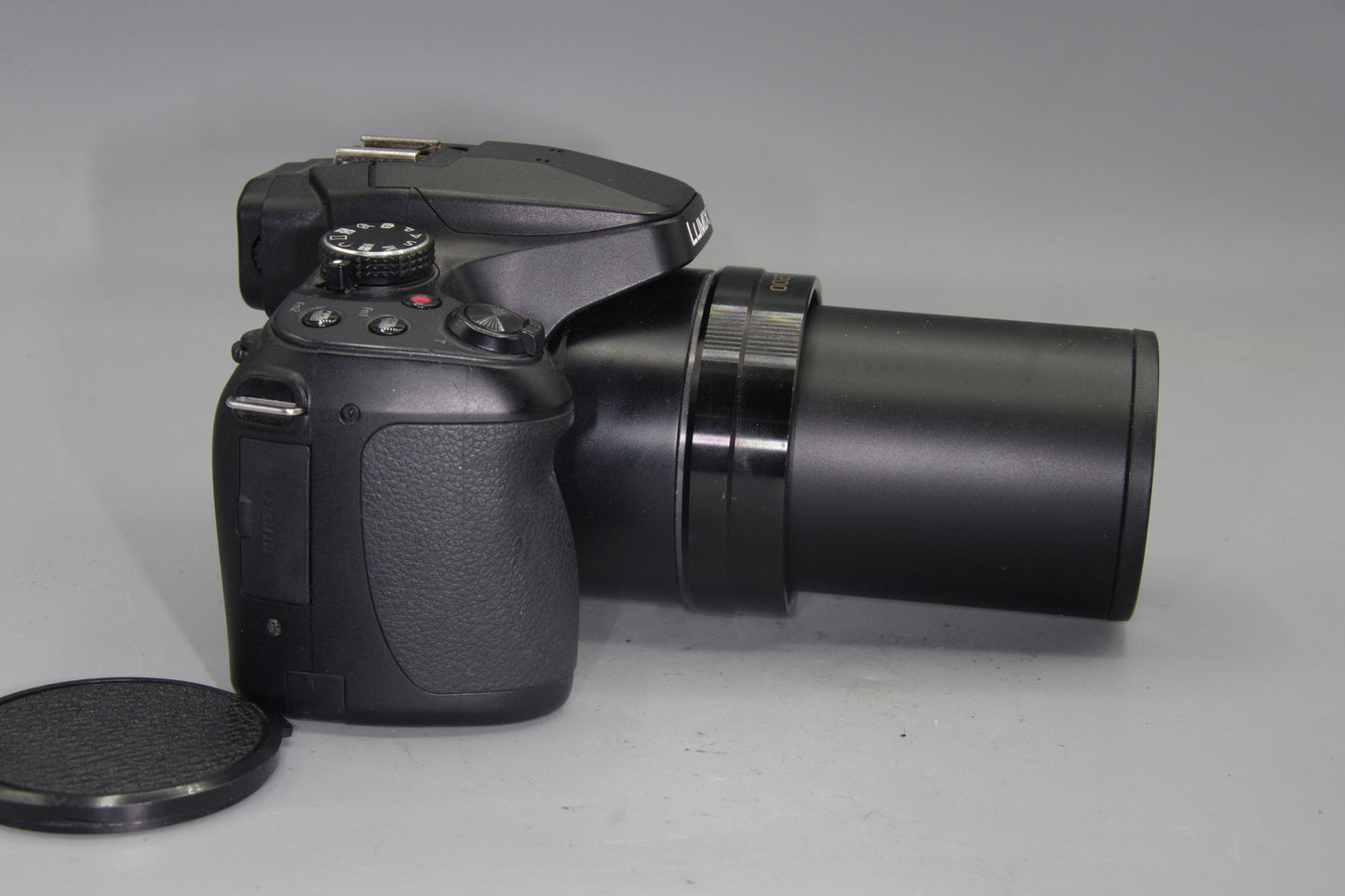 Panasonic Lumix FZ82 18.1MP Digital Bridge Camera - Excellent Condtion