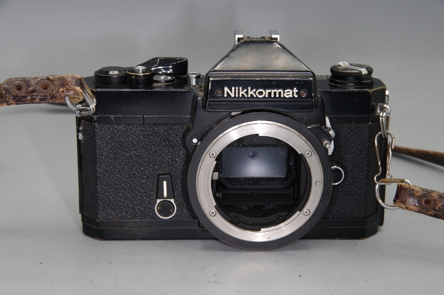 Nikon Nikkormat FT2 35mm SLR Film Black Camera Body - Tested - Battery included