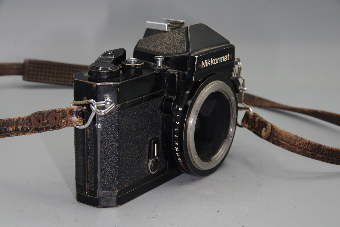 Nikon Nikkormat FT2 35mm SLR Film Black Camera Body - Tested - Battery included