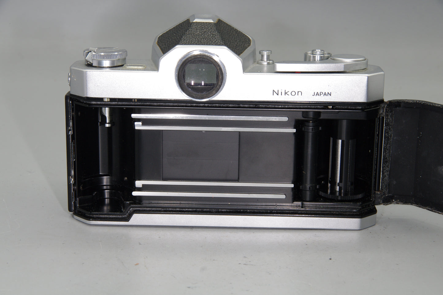 Nikon Nikkormat FTN 35mm SLR Film Silver Camera Body – Tested Classic