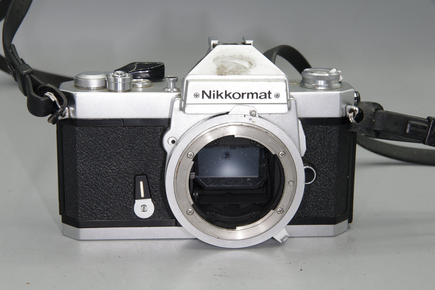 Nikon Nikkormat FT2 35mm SLR Film Silver Camera Body - Tested
