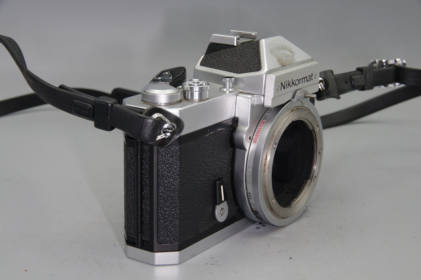Nikon Nikkormat FT2 35mm SLR Film Silver Camera Body - Tested