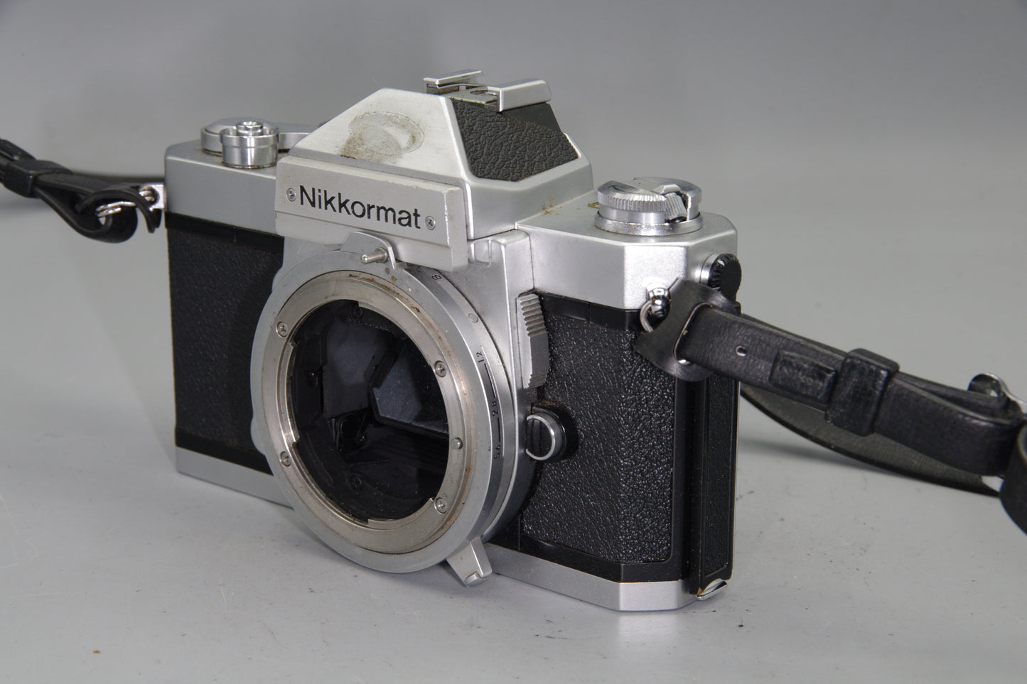 Nikon Nikkormat FT2 35mm SLR Film Silver Camera Body - Tested