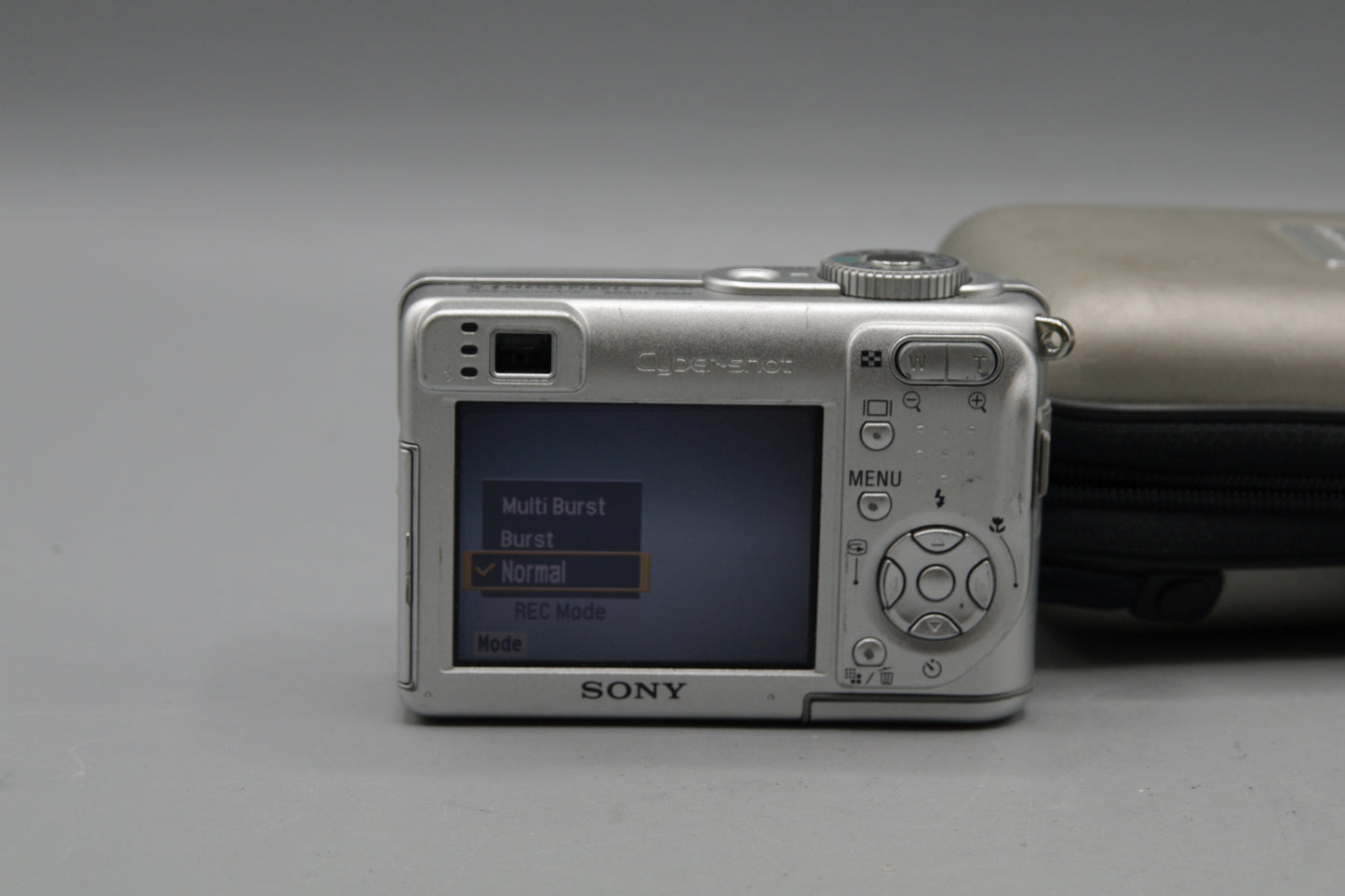 Sony Cybershot DSC-W1 5.1MP Compact Camera and Case