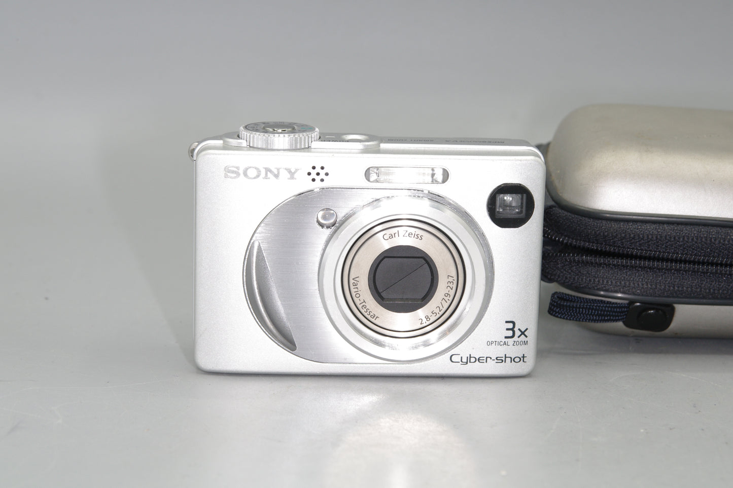 Sony Cybershot DSC-W1 5.1MP Compact Camera and Case