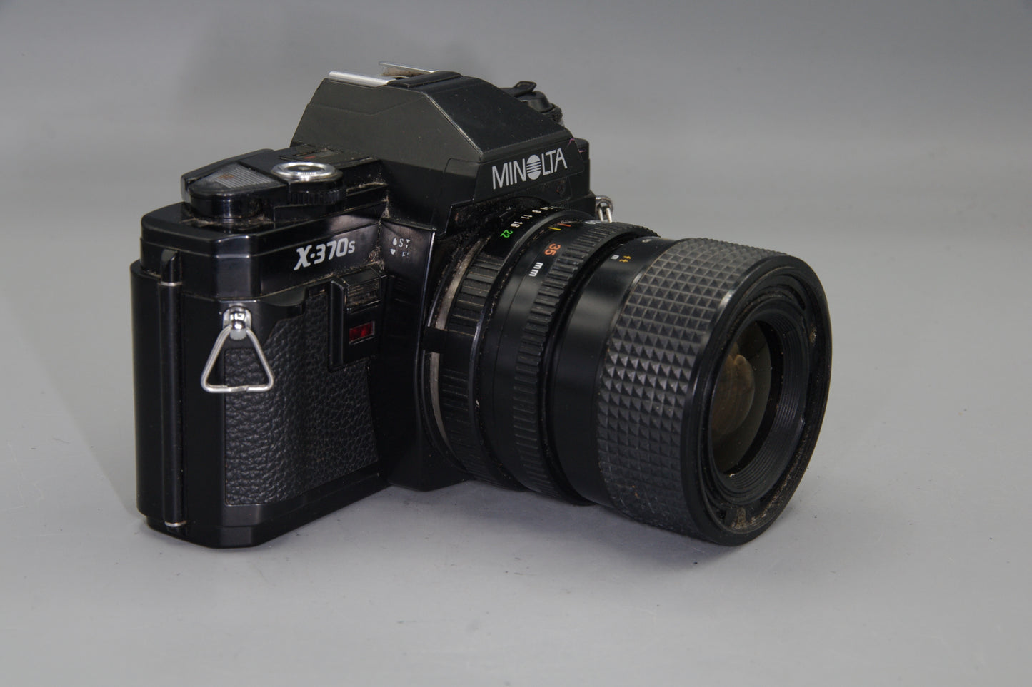 Minolta X-370s 35mm SLR + MD 35-70mm Lens – Tested – Clean + batteries