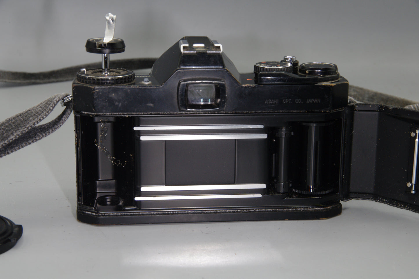 Pentax KX 35mm SLR Camera with Pentax-M 50mm F/2 Lens - Tested VGC