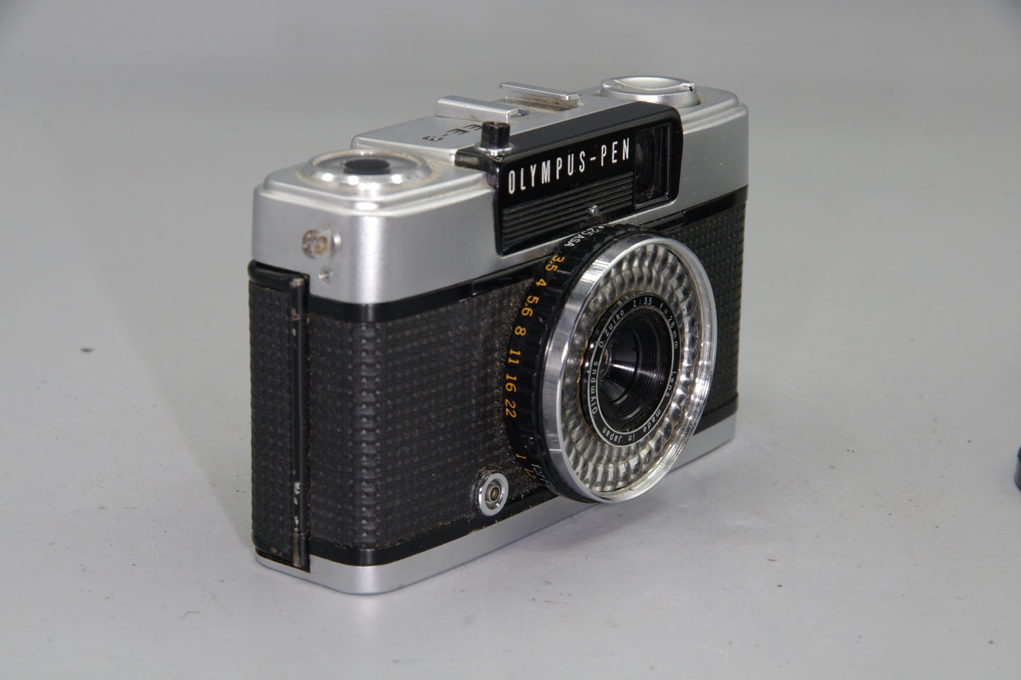 Olympus PEN EE-3 Half-Frame 35mm Film Camera – Red Flag Working