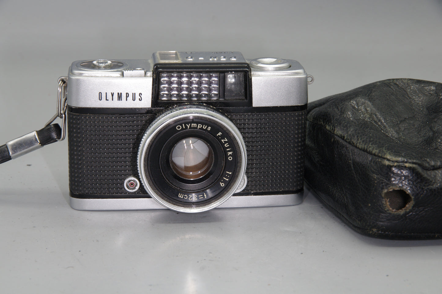 Olympus PEN D Half-Frame 35mm Film Camera – Tested Compact Classic