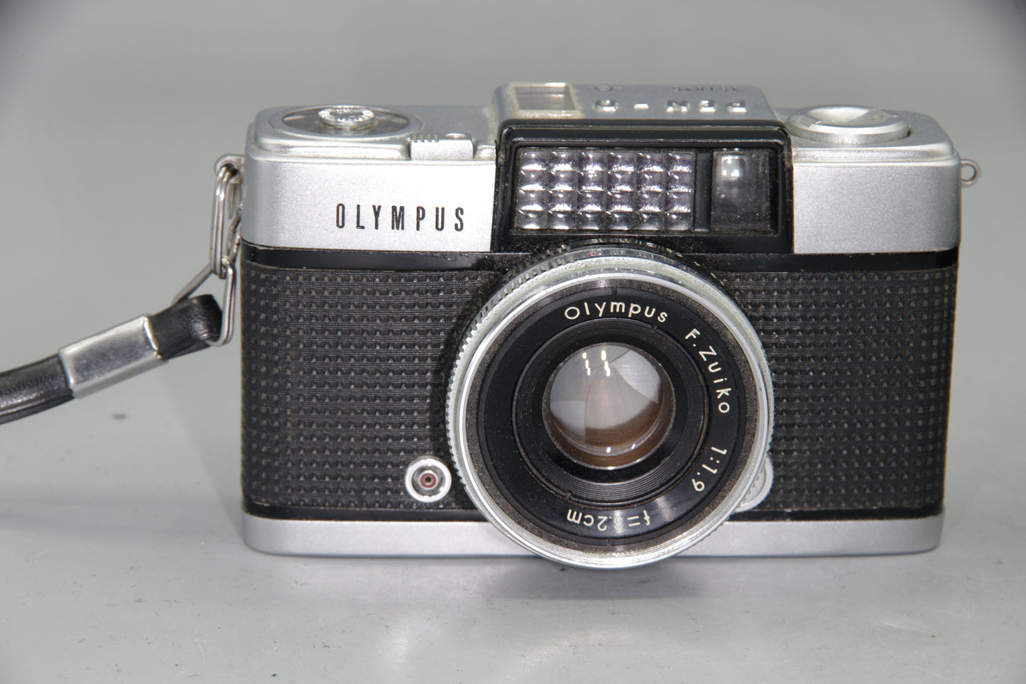 Olympus PEN D Half-Frame 35mm Film Camera – Tested Compact Classic