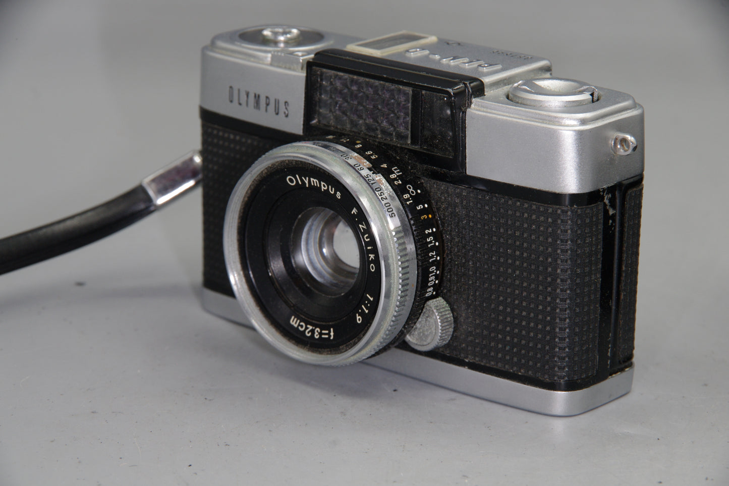 Olympus PEN D Half-Frame 35mm Film Camera – Tested Compact Classic