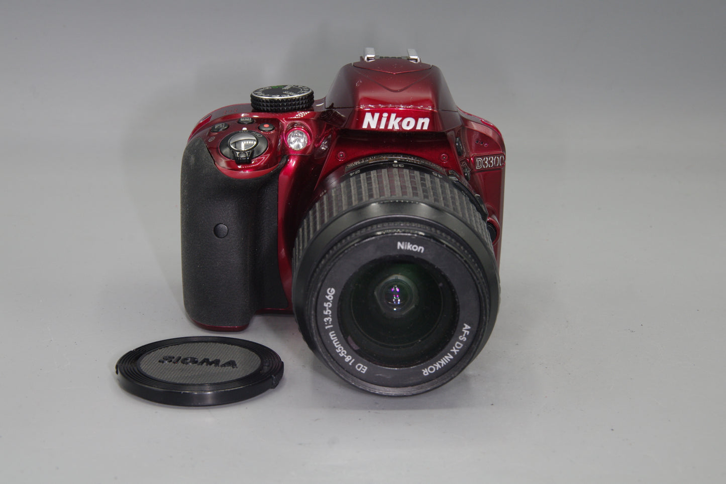 Red Nikon D3300 DSLR 24.2MP + 18-55mm VR Lens – S/C 26956