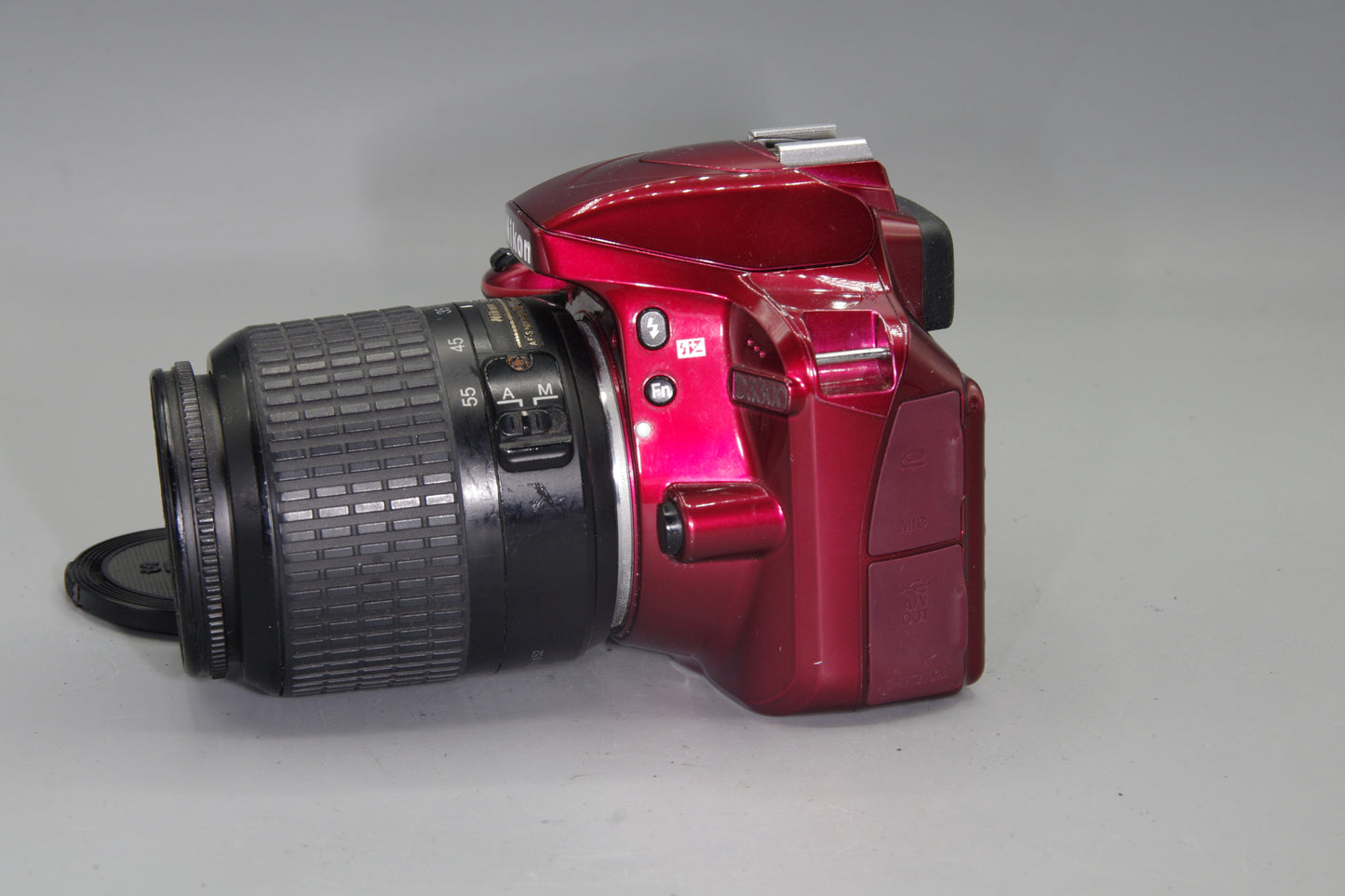 Red Nikon D3300 DSLR 24.2MP + 18-55mm VR Lens – S/C 26956