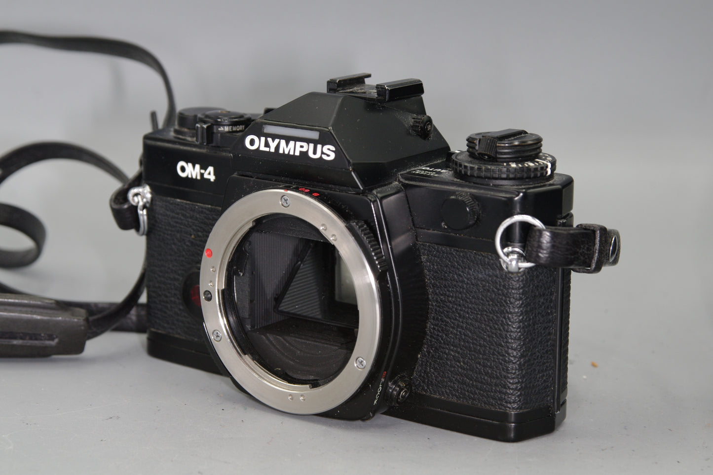 Olympus OM-4 35mm SLR Camera  + 35-70mm Lens and Case - Excellent