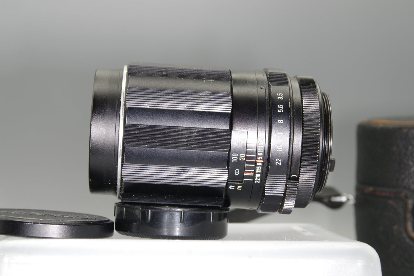 Asahi Super-Multi-Coated Takumar 135mm F/3.5 Lens - M42 Mount