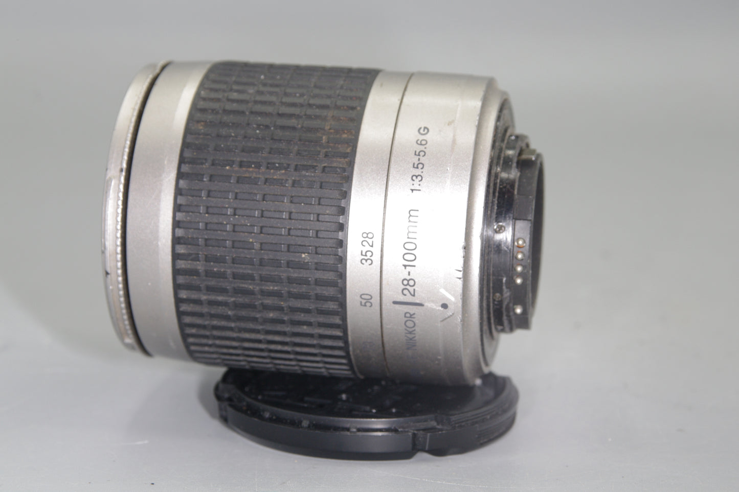 Nikon AF Nikkor 28-100mm F/3.5-5.6G -silver
