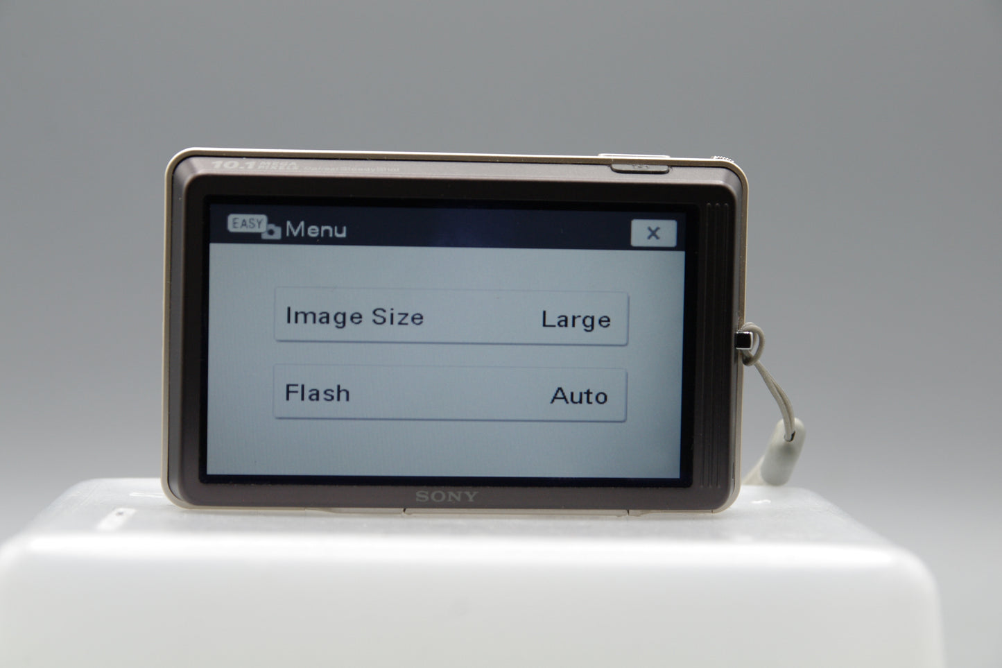 Sony Cybershot DSC-T700 10.1MP Ultra Compact Camera - Excellent