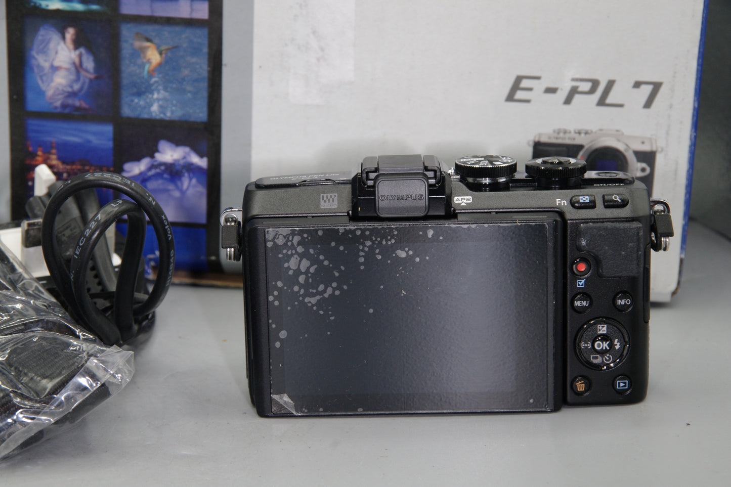 Olympus PEN E-PL7 16MP Mirrorless Camera M4/3 Mint S/C 65